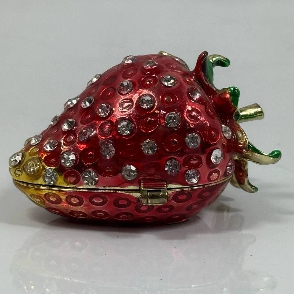 Strawberry Trinket Box Magnet Close Red Bling Enamel Yellow Interior Gold Tone